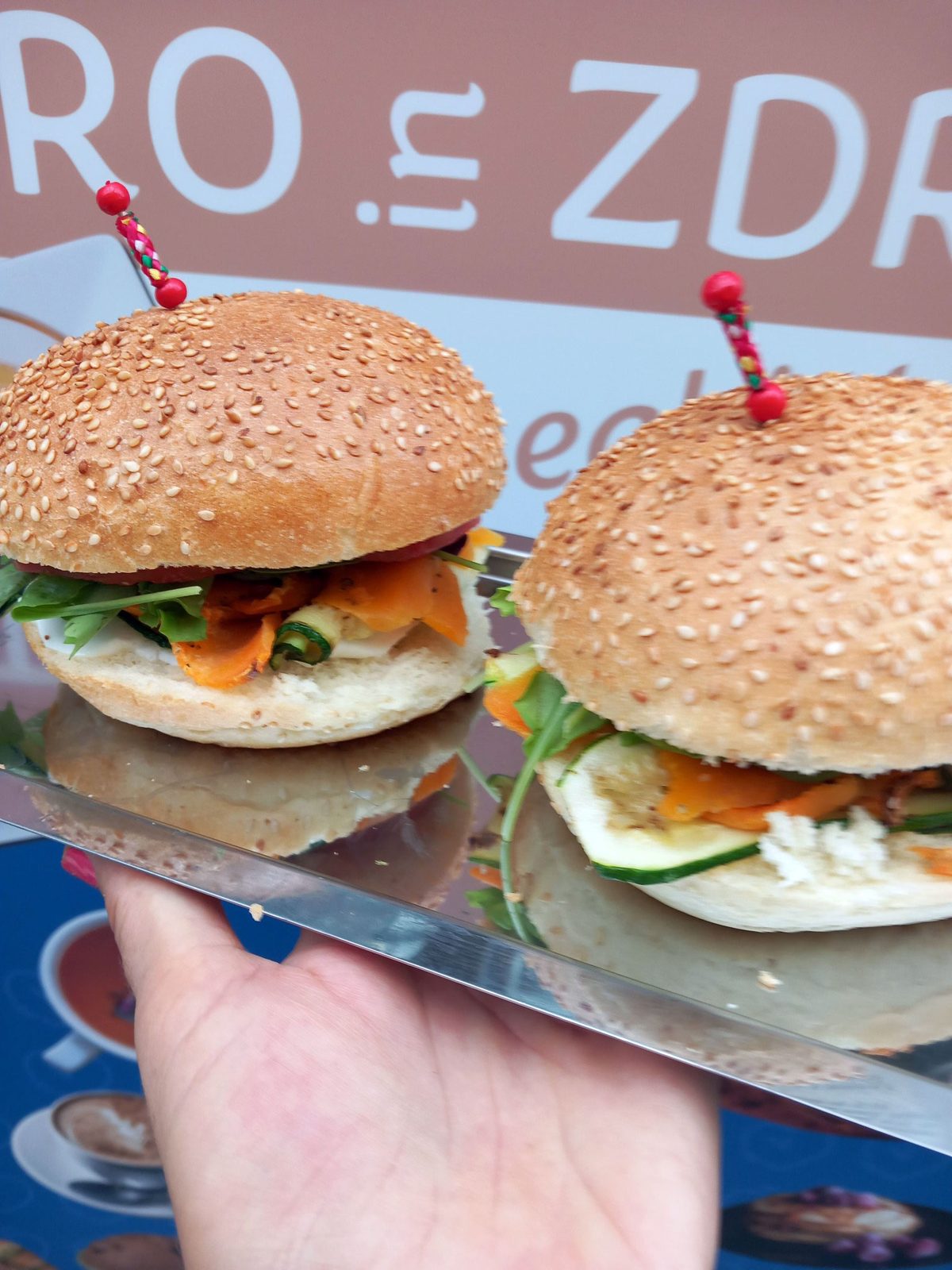 Veganski sendviči s svežo zelenjavo